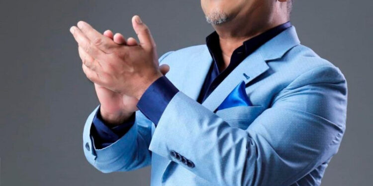 Héctor Acosta regresa a los escenarios con conciertos en Santiago, Bonao, Higüey y Santo Domingo